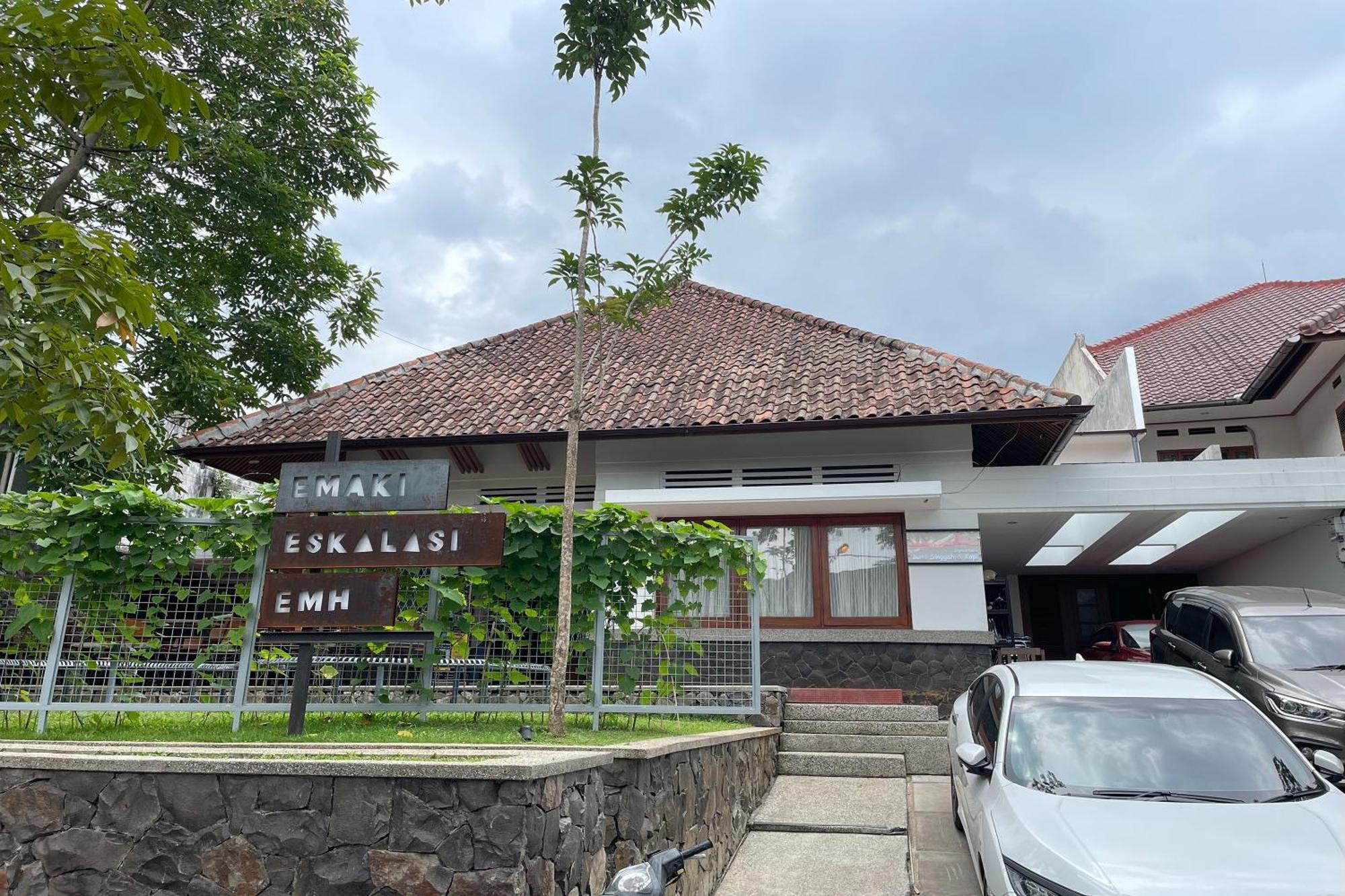 Emaki Bumi Singgah Hotel Bandung Exterior photo